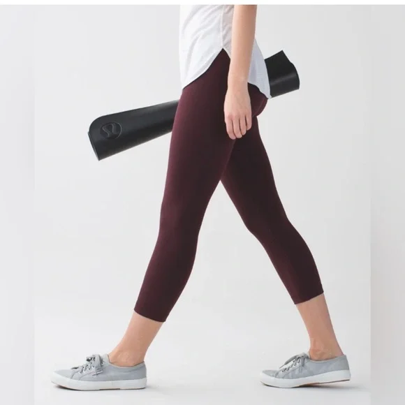Lululemon Wunder Under Crop II Bordeaux Drama - Picture 8 of 11